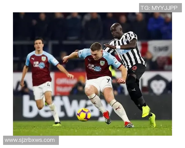 伯恩利主场迎战热刺争夺英超宝贵积分激战即将上演 伯恩利主场迎战热刺争夺英超宝贵积分激战即将上演