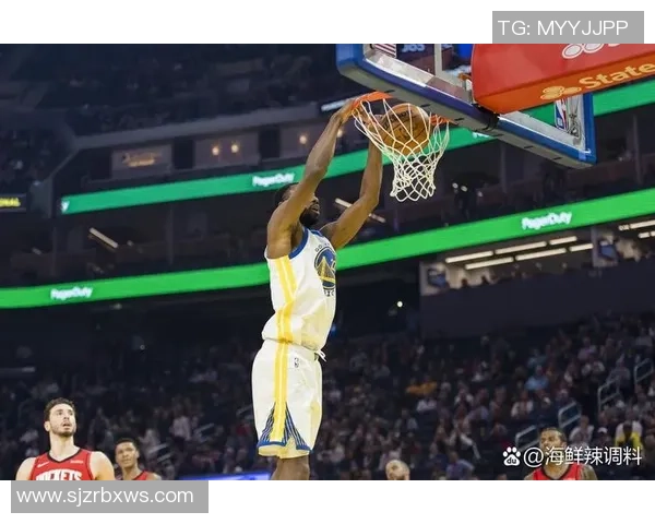 勇士与雷霆激战正酣视频直播带你感受篮球魅力与激情瞬间