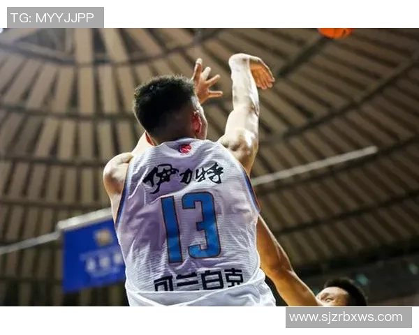 可兰白克的传奇人生与他对现代文化的深远影响探讨